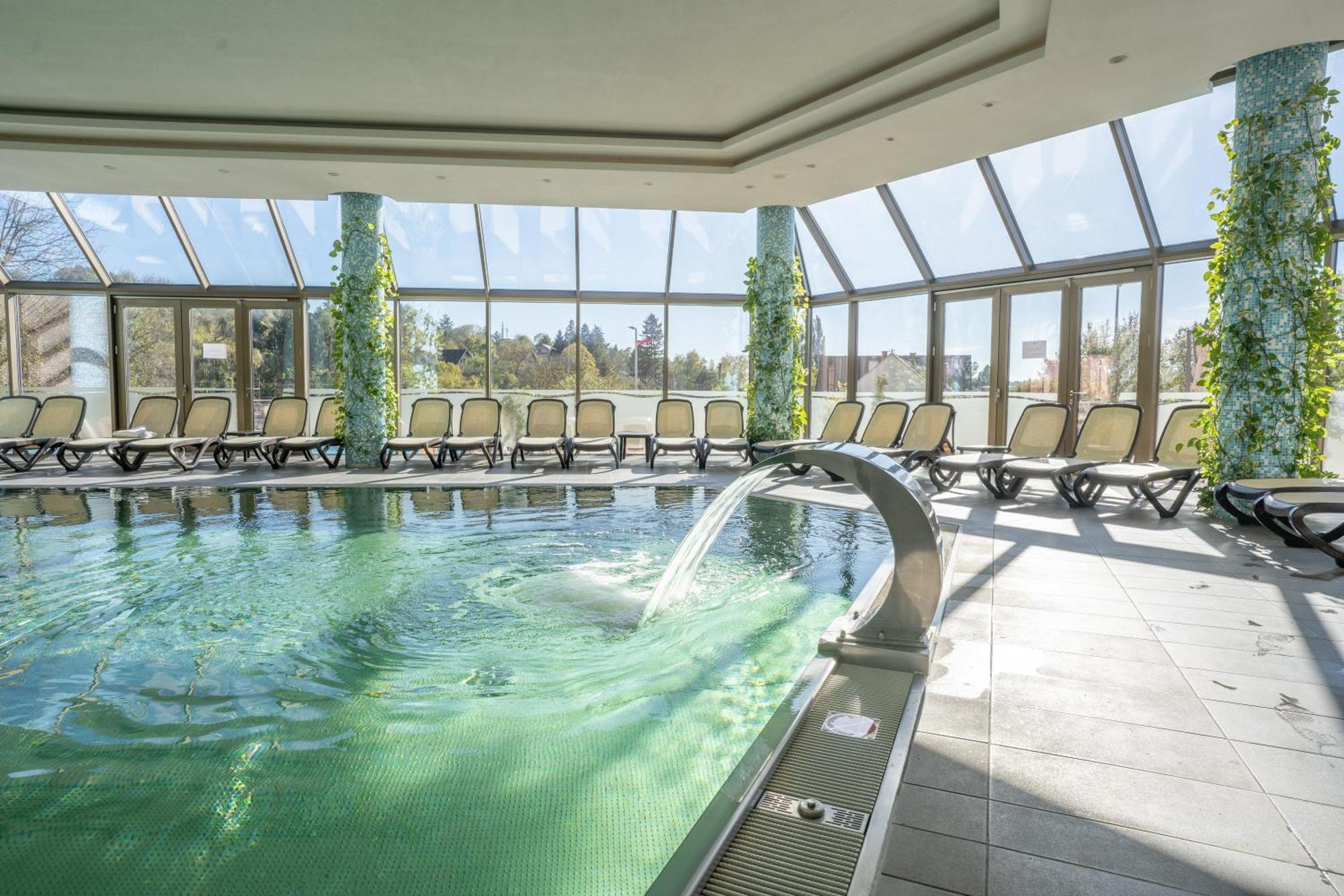 Hotel Premier Aqua - Adults Only Vrdnik Eksteriør billede Indoor pool