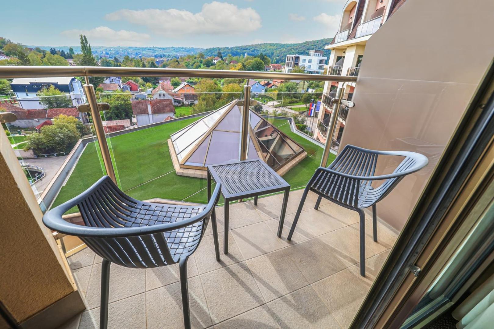 Hotel Premier Aqua - Adults Only Vrdnik Eksteriør billede A balcony